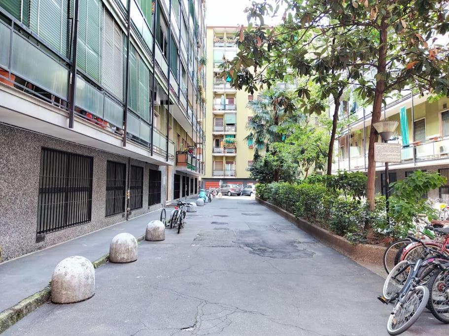 Apartment Large New Stylish Studio Apt - Metro Fast Wifi A/c